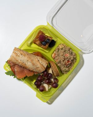 BOÎTE À LUNCH – Baguette au Saumon Fumé