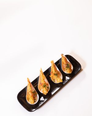 BOUCHÉES CHAUDES – 12 TEMPURA DE CREVETTES