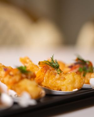 BOUCHÉES CHAUDES – 12 TEMPURA DE CREVETTES