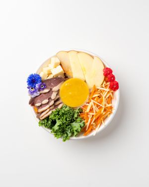 BOL VIP – SALADE DE CANARD FUMÉ DU QUÉBEC