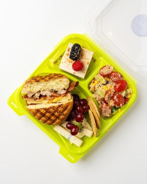 BOÎTE À LUNCH – KAISER POULET BLT