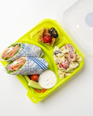 BOÎTE À LUNCH – WRAP DE SAUMON FUMÉ