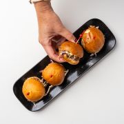 BOUCHÉES CHAUDES – 12 MINI BURGER BOEUF BRAISÉ